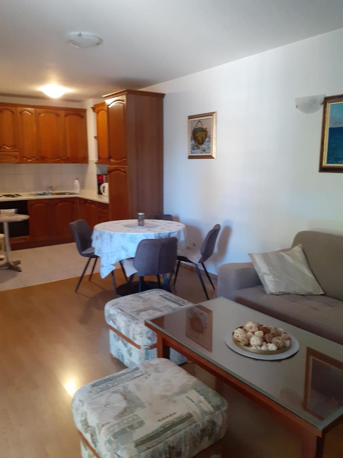 Apartman Mira Макарска Экстерьер фото