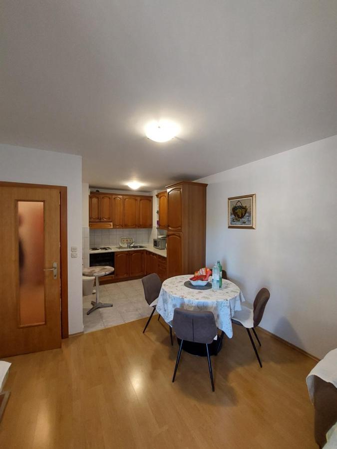 Apartman Mira Макарска Экстерьер фото